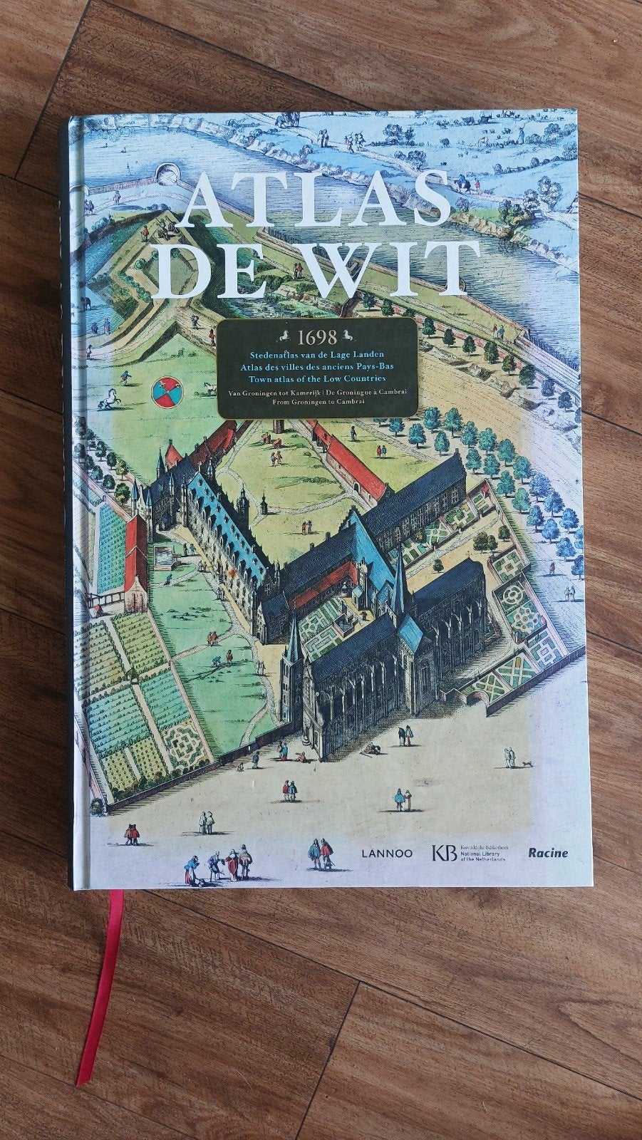 Atlas de Wit - Stedenatlas van de Lage Landen 1698, Boeken, Overige atlassen, Ophalen of Verzenden, Zo goed als nieuw, Nederland