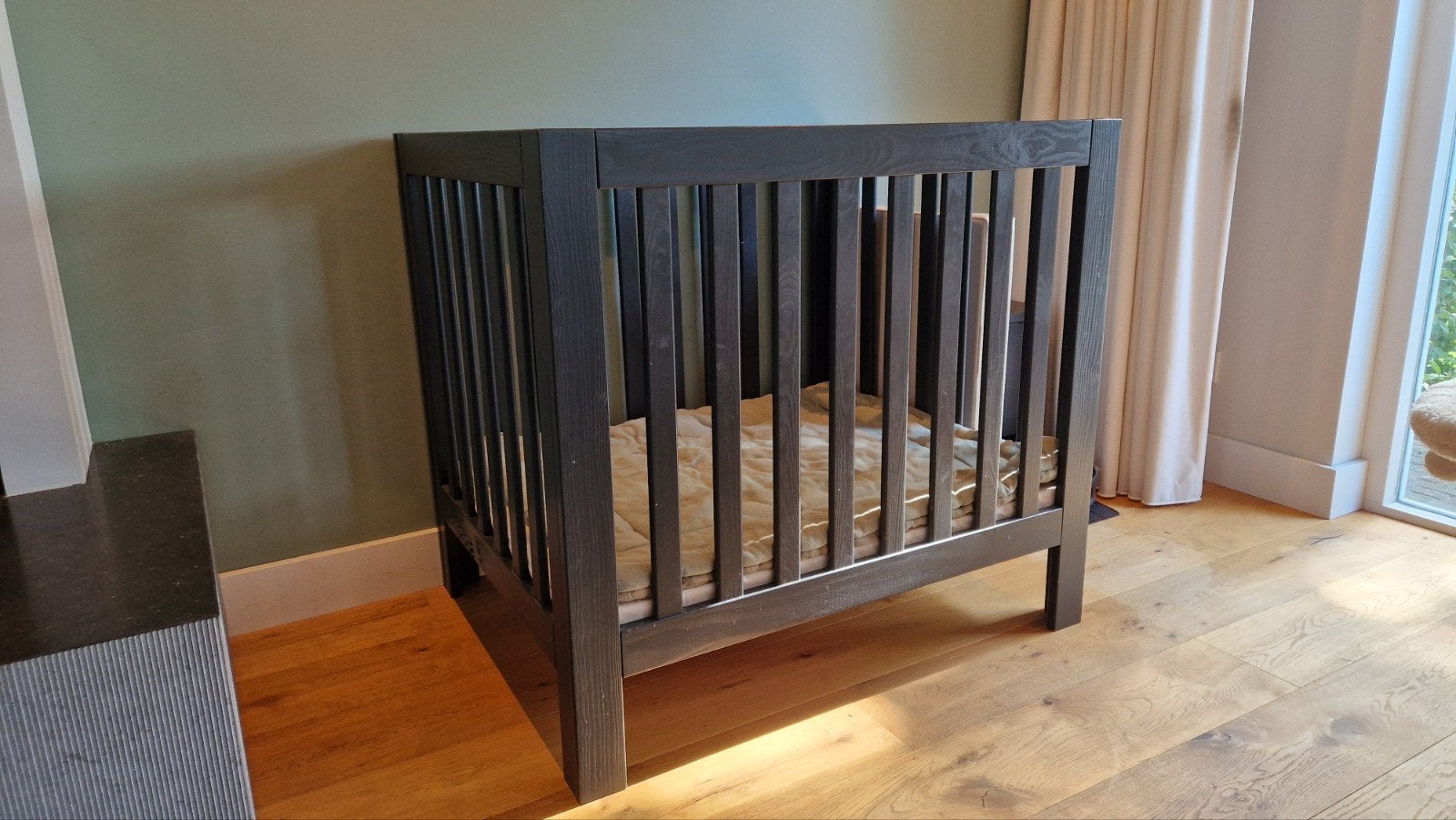 zwarte box baby. inc. foam matras en boxkleed Meyco, Kinderen en Baby's, Ophalen, Gebruikt, Rechthoekig, Boxkleed