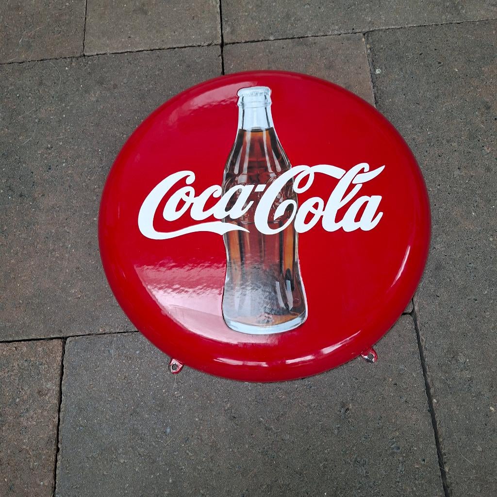 Emaille reclamebord Coca Cola Button, Verzamelen, Merken en Reclamevoorwerpen, Ophalen of Verzenden, Gebruikt, Reclamebord