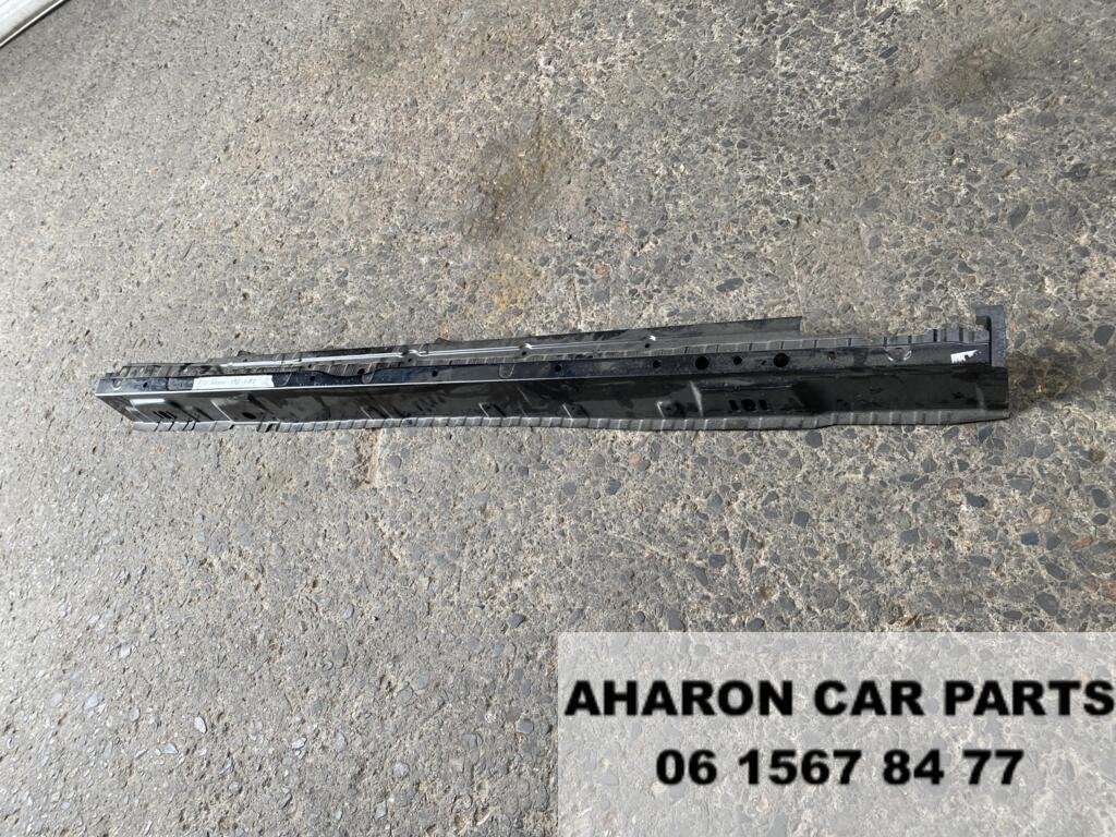 F10 F11 Sideskirt rechts Dorpel 4121 7240498 Origineel 498, Nieuw, Ophalen of Verzenden
