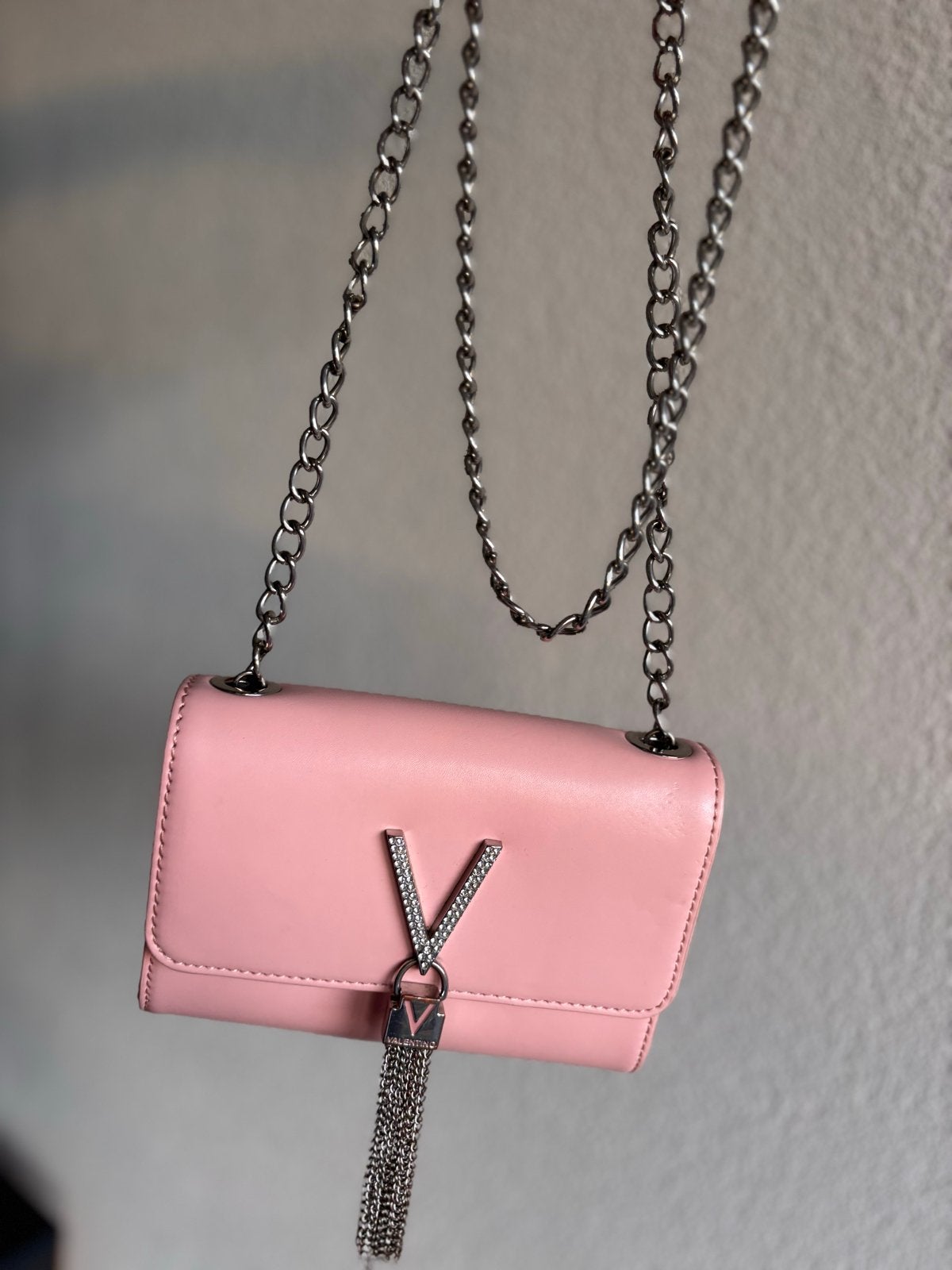 Valentino roze schoudertasje met ketting en kwastje, Sieraden, Tassen en Uiterlijk, Ophalen of Verzenden, Zo goed als nieuw, Roze