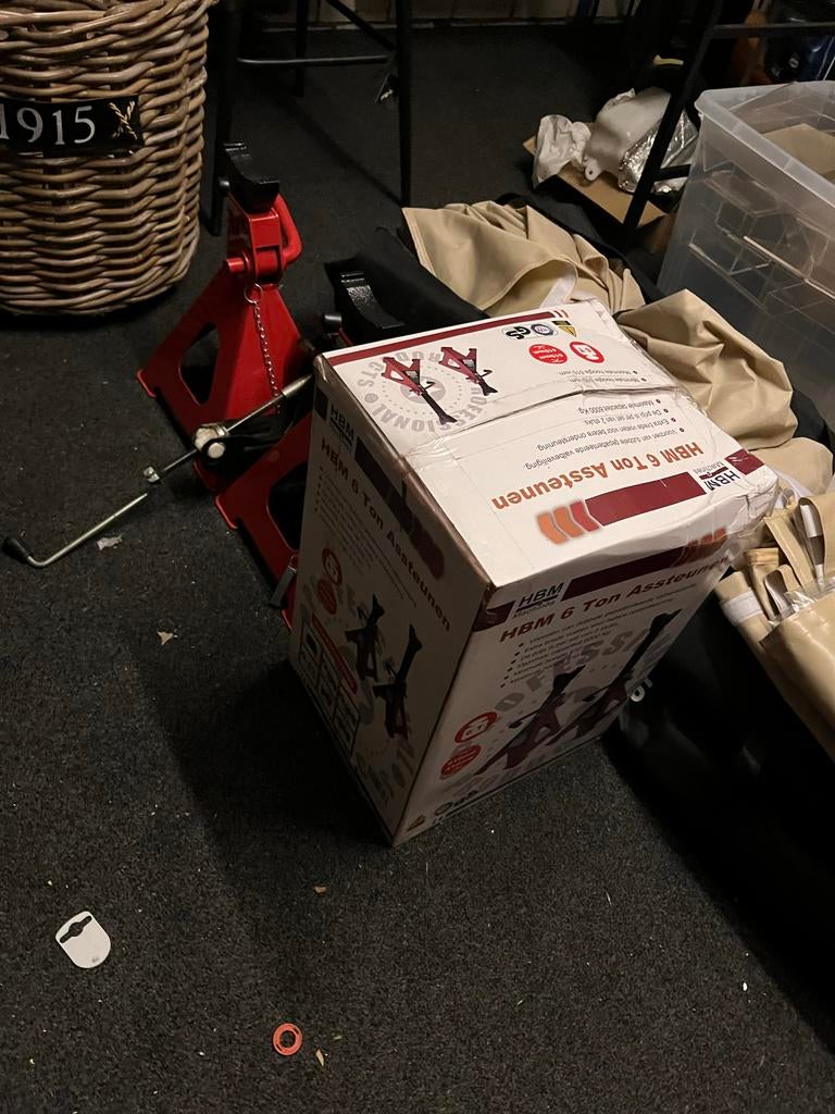 2 sets HBM 6 Ton Assteunen, Ophalen of Verzenden, Nieuw, Universele onderdelen