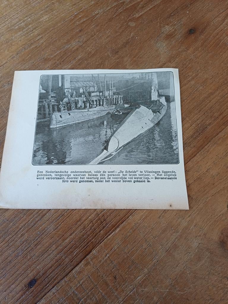 Knipsel onderzeeër gezonken 1914, Ophalen of Verzenden, Voor 1920, Knipsel(s)
