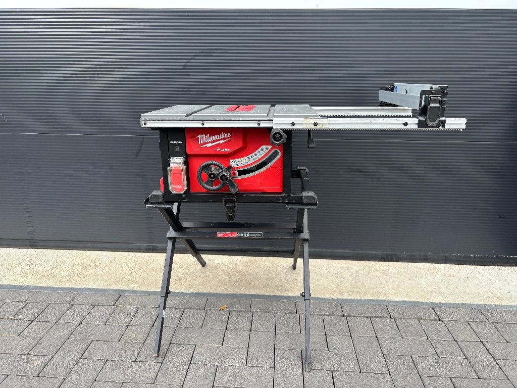 Milwaukee M18 FUEL FTS210-0 zaagtafel 210mm Incl.onderstel, Ophalen, Gebruikt, 70 mm of meer, Milwaukee