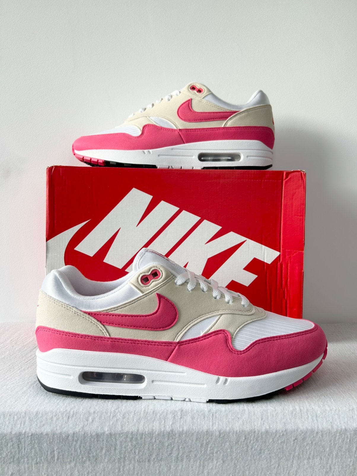 Nike Air Max 1 Aster Pink (EU 44), Overige kleuren, Nike, Nieuw, Ophalen of Verzenden