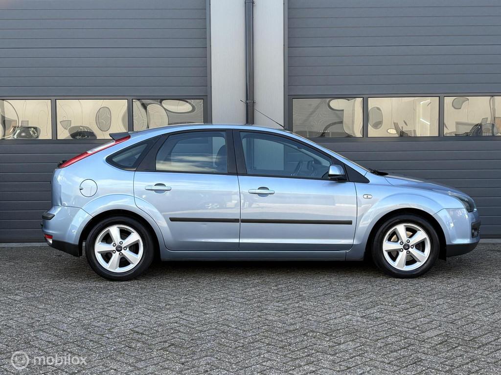 Ford Focus 1.6-16V Futura Uitvoering _ NL Auto // APK, Auto's, 1596 cc, 4 cilinders, 620 kg, 49 €/maand