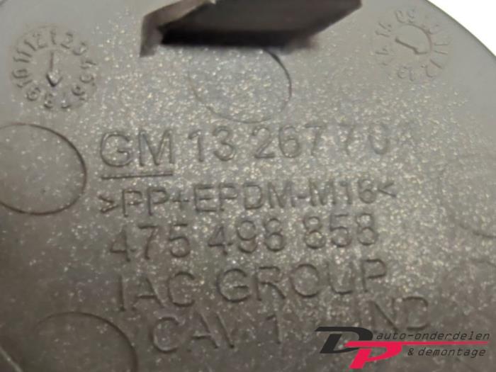 Afdekkap Sleepoog voor van een Opel Meriva (Z40W), Auto-onderdelen, Gebruikt, -, -, Opel
