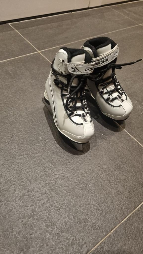 Move Eileen Grey Schaatsen Maat 27, Sport en Fitness, Schaatsen, Ophalen, Gebruikt, Kunstschaatsen, Overige merken