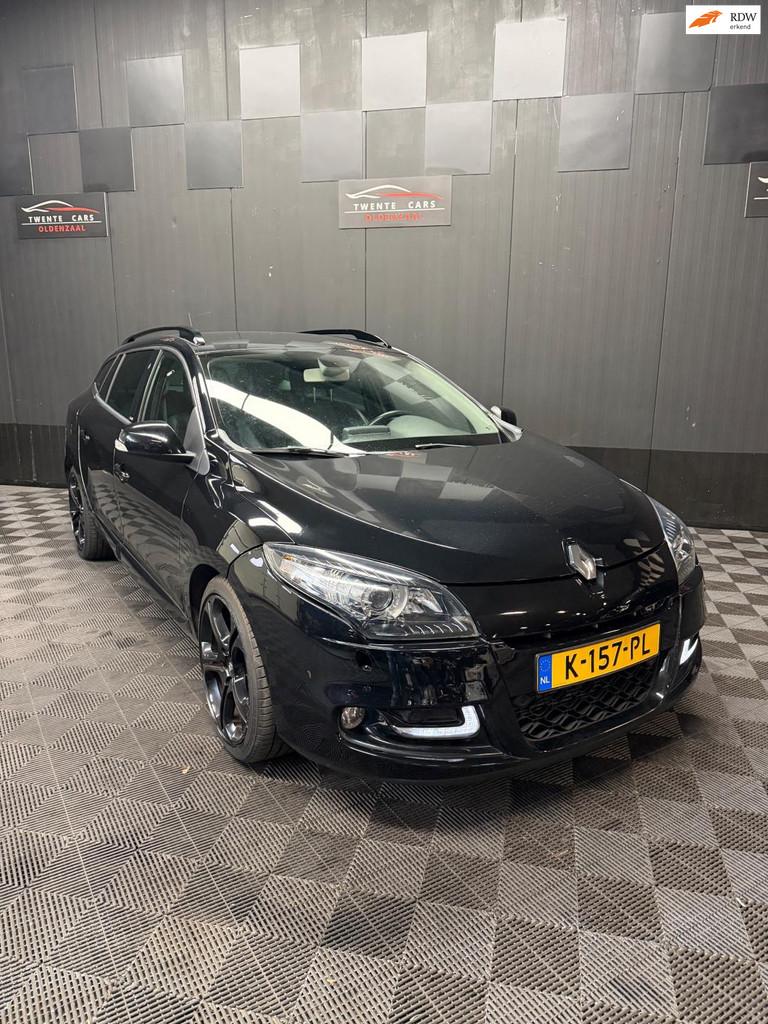 Renault Mégane Estate 2.0 GT 220 | RS | Navi | Leder | PDC, 730 kg, Zwart, 4 cilinders, Leder en Stof