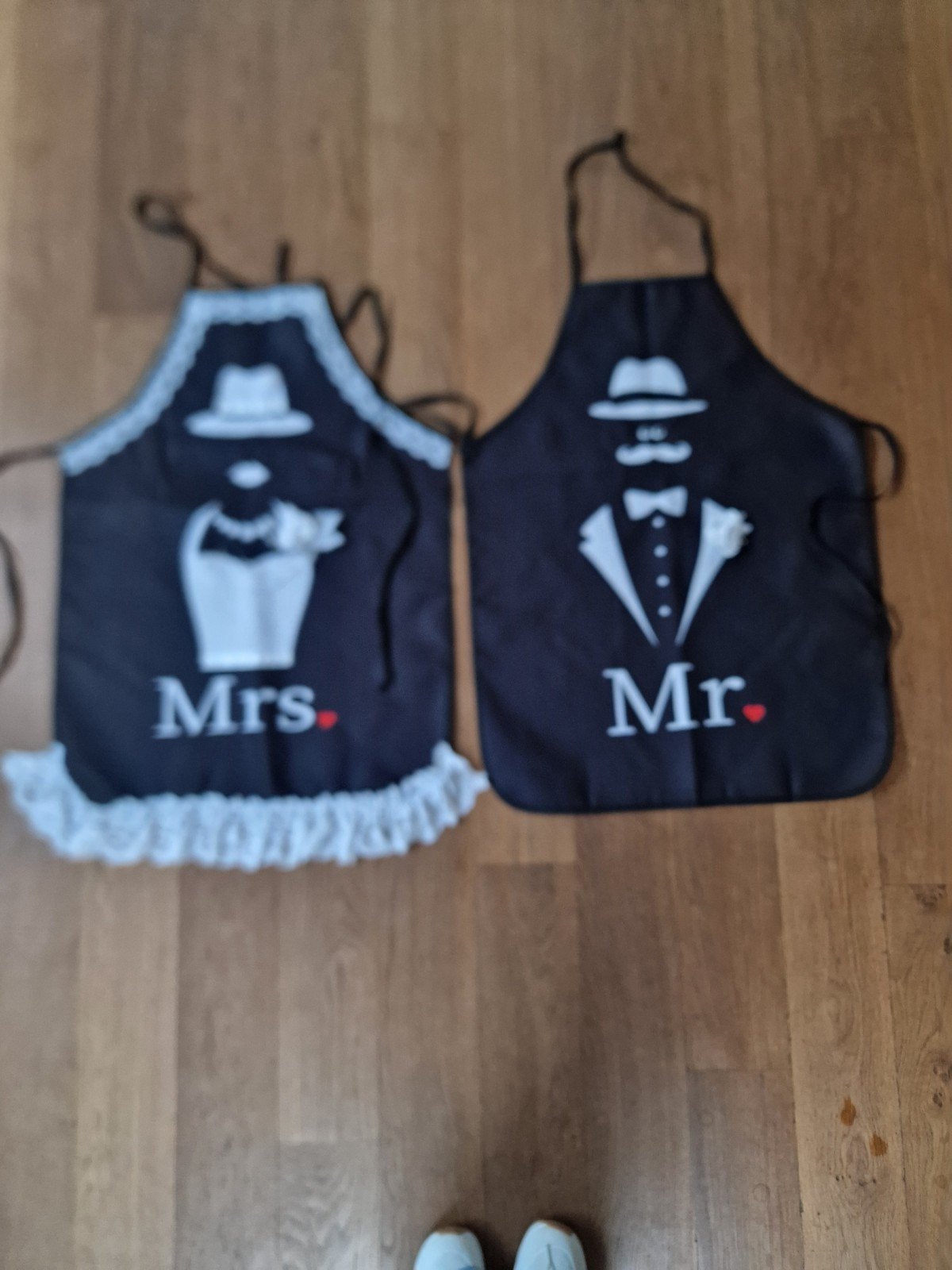 Schorten voor bruid en bruidegom - Mr. & Mrs. set, Overige typen, Nieuw, Ophalen of Verzenden, Zwart