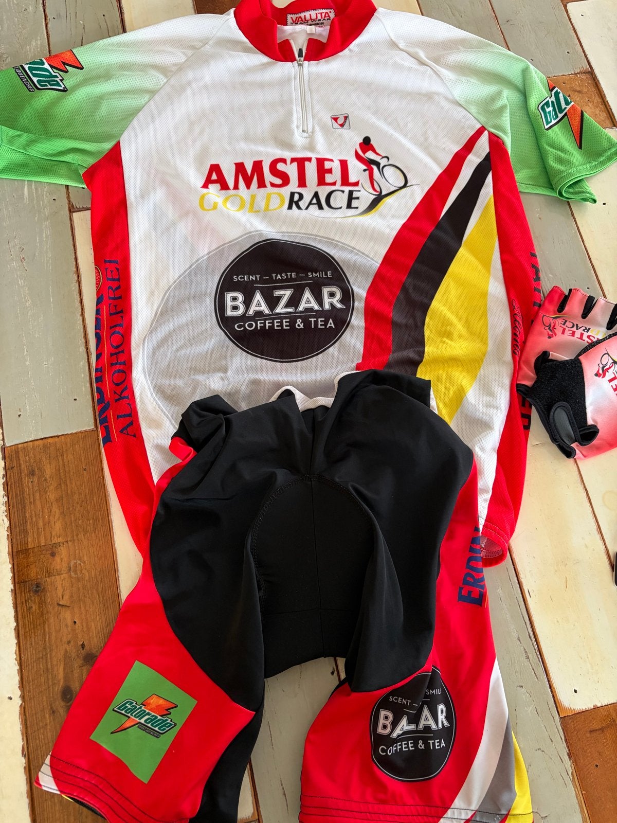 Wielertenue Amstel Gold Race (shirt maat 7, broek maat 6), Sport en Fitness, Wielrennen, Ophalen of Verzenden, Gebruikt, Kleding
