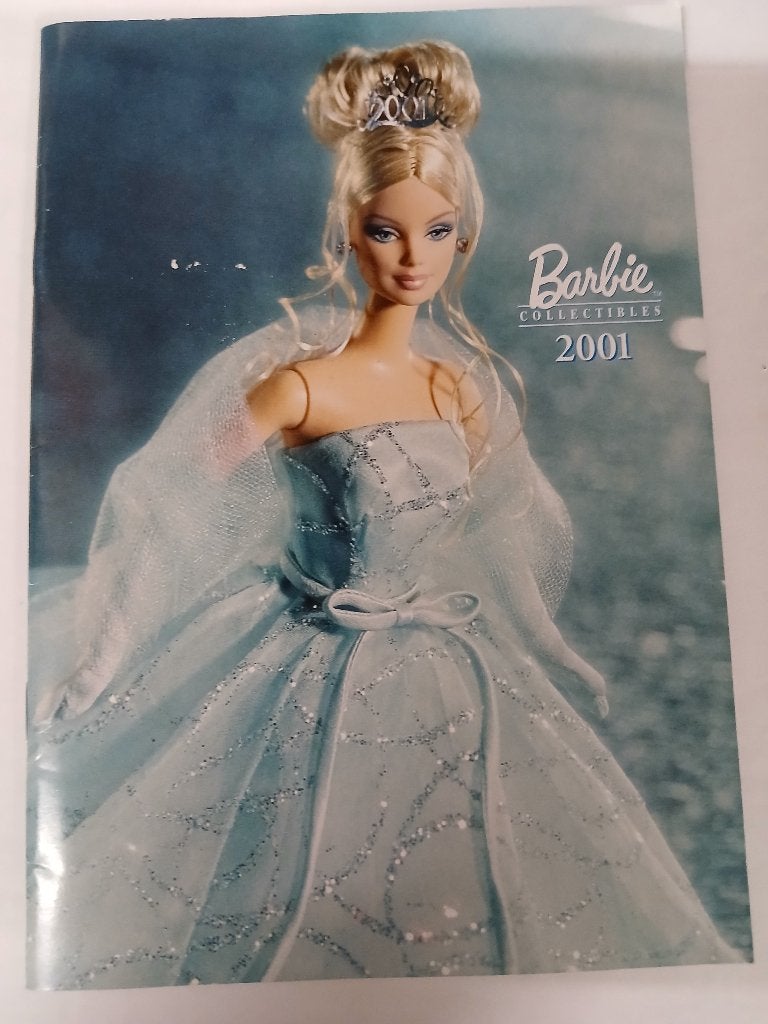 Barbie Boek 2001, Verzamelen, Poppen, Ophalen of Verzenden, Zo goed als nieuw, Overige typen