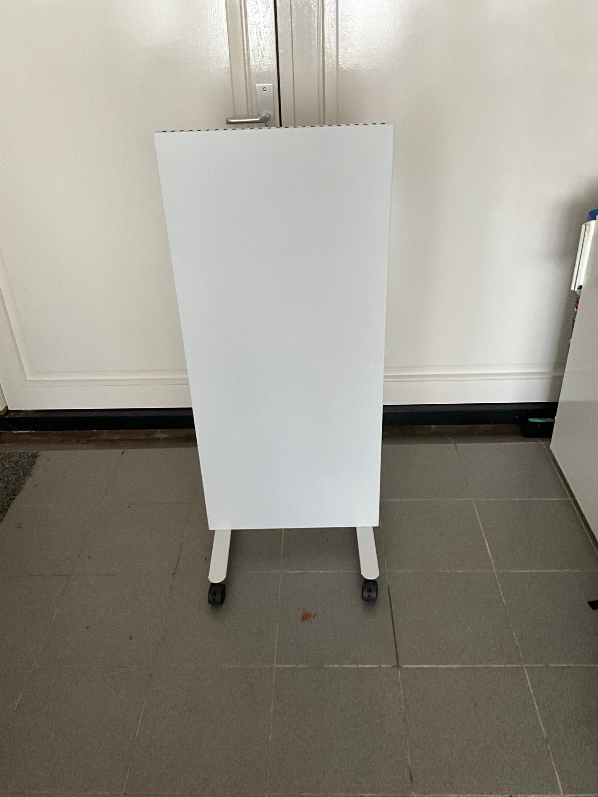 Sundirect Hybride Infrarood Paneel 750W - Wand/Mobiel, Ophalen, 500 tot 800 watt, Overige typen, Minder dan 60 cm
