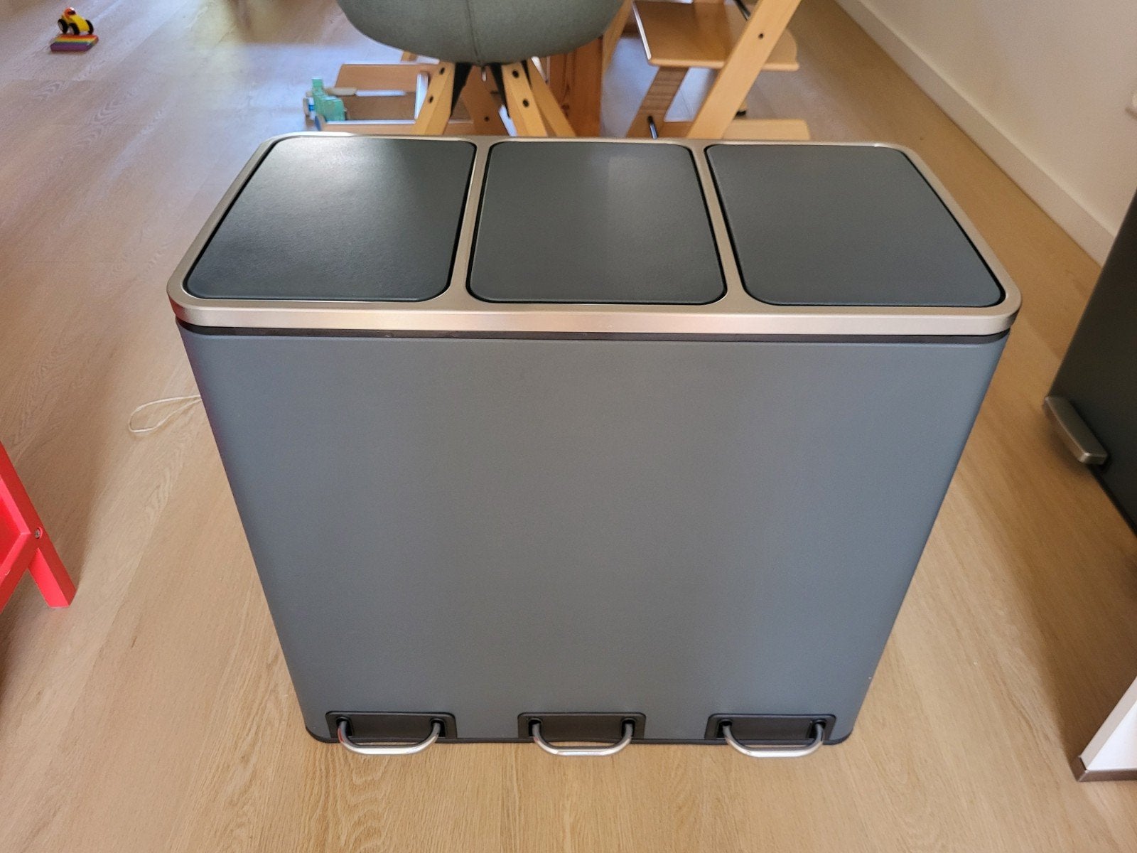 Songmics Afvalemmer met 3 Bakken - Grijs, Huis en Inrichting, Woonaccessoires | Prullenbakken, Ophalen, 50 – 75, Met pedaal, 40 liter of meer