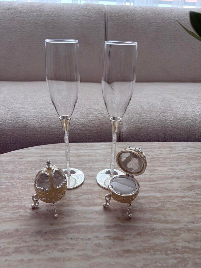 2 elegante champagneglazen, luxe ringhouder en taartsnijset, Ophalen, Nieuw, Accessoires
