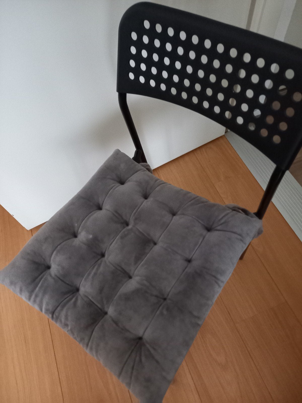 Ikea stoel, Huis en Inrichting, Ophalen, Kunststof, Zwart, Zo goed als nieuw