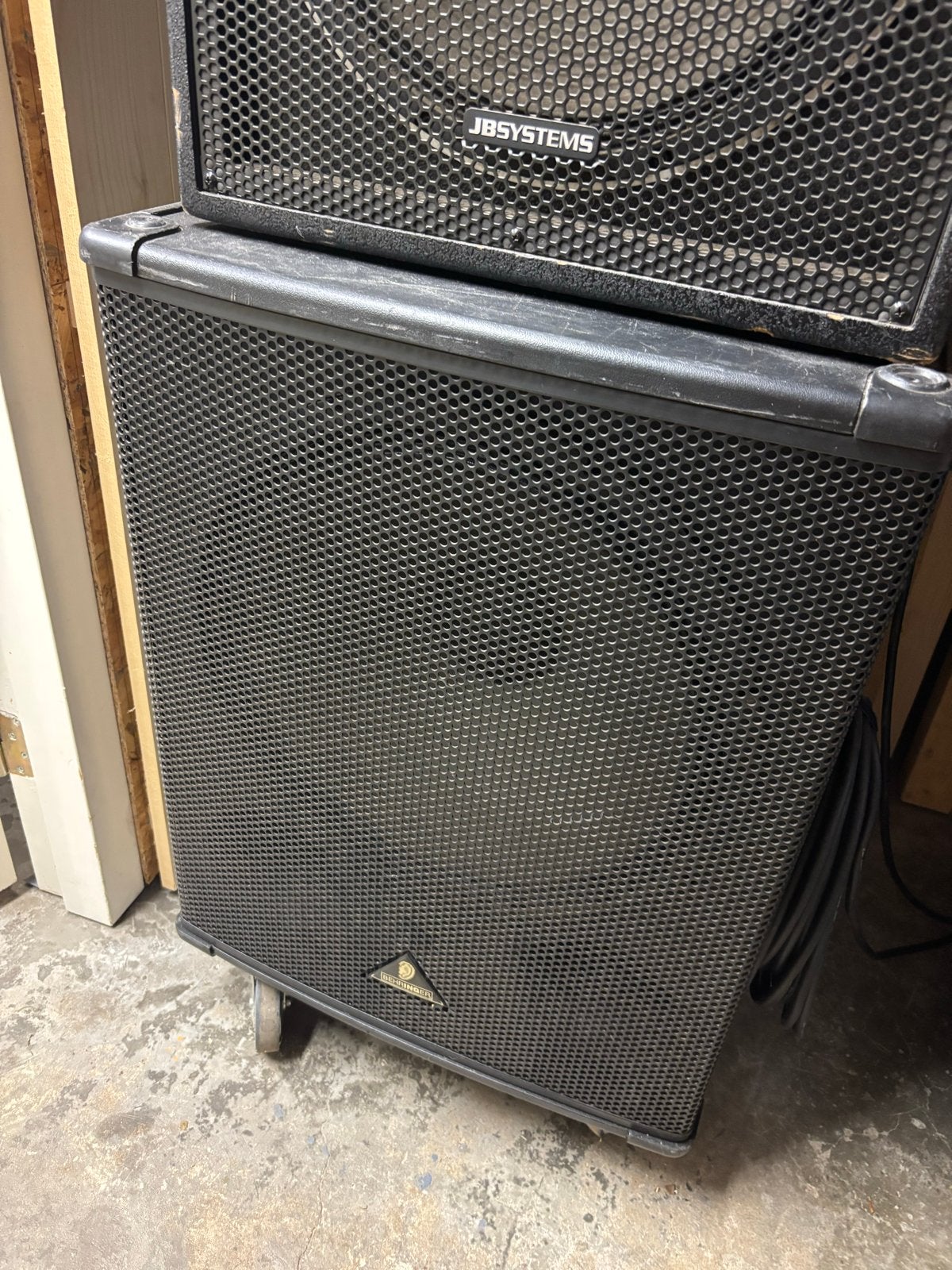 Behringer Eurolive B1800X Pro Subwoofers&JB Systems Vibe-15, Ophalen, Gebruikt, 500 tot 1000 watt