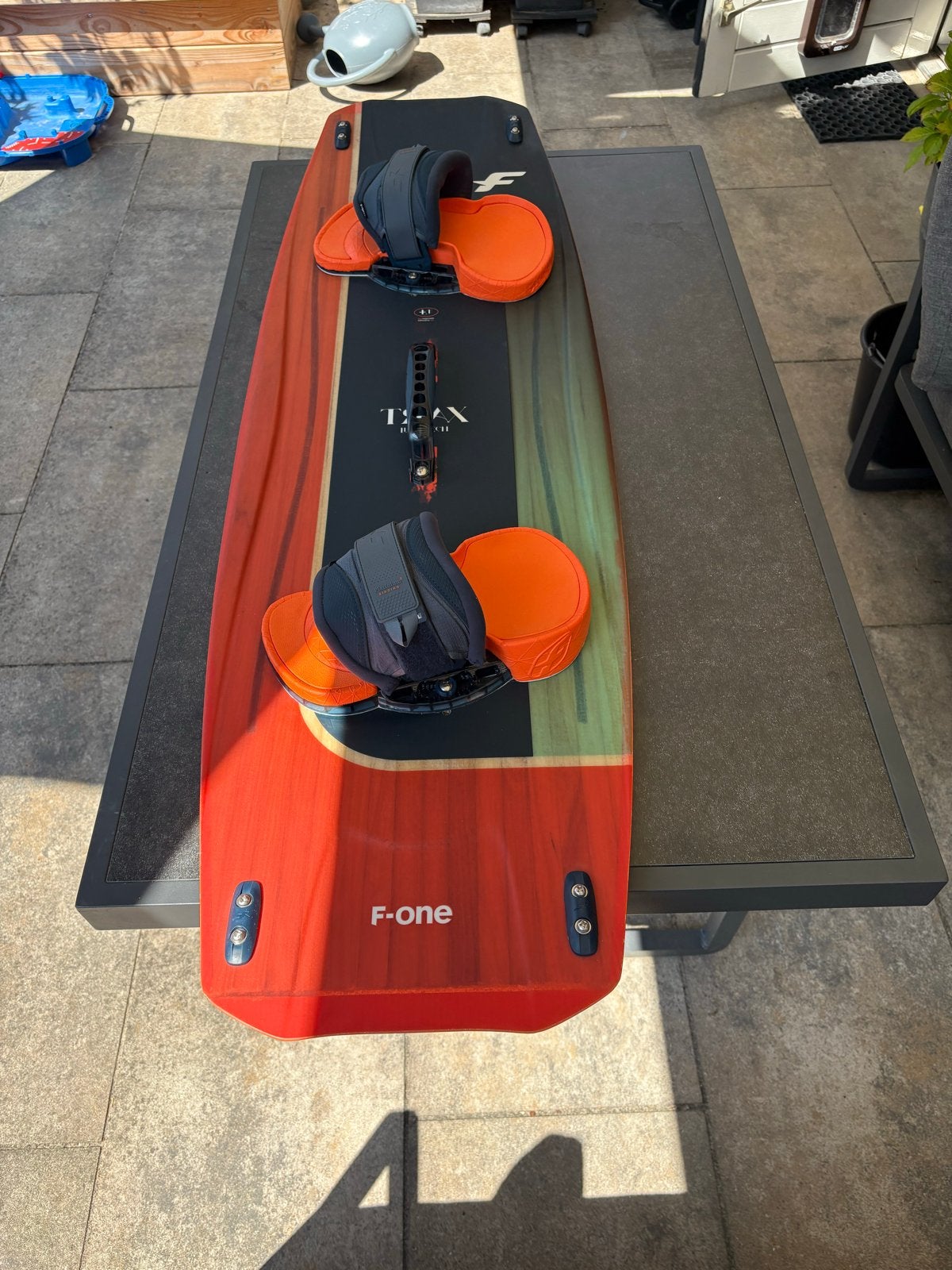 F-One Trax Kitesurfboard 137cm - Zo goed als nieuw, Ophalen of Verzenden, Zo goed als nieuw, Overige typen