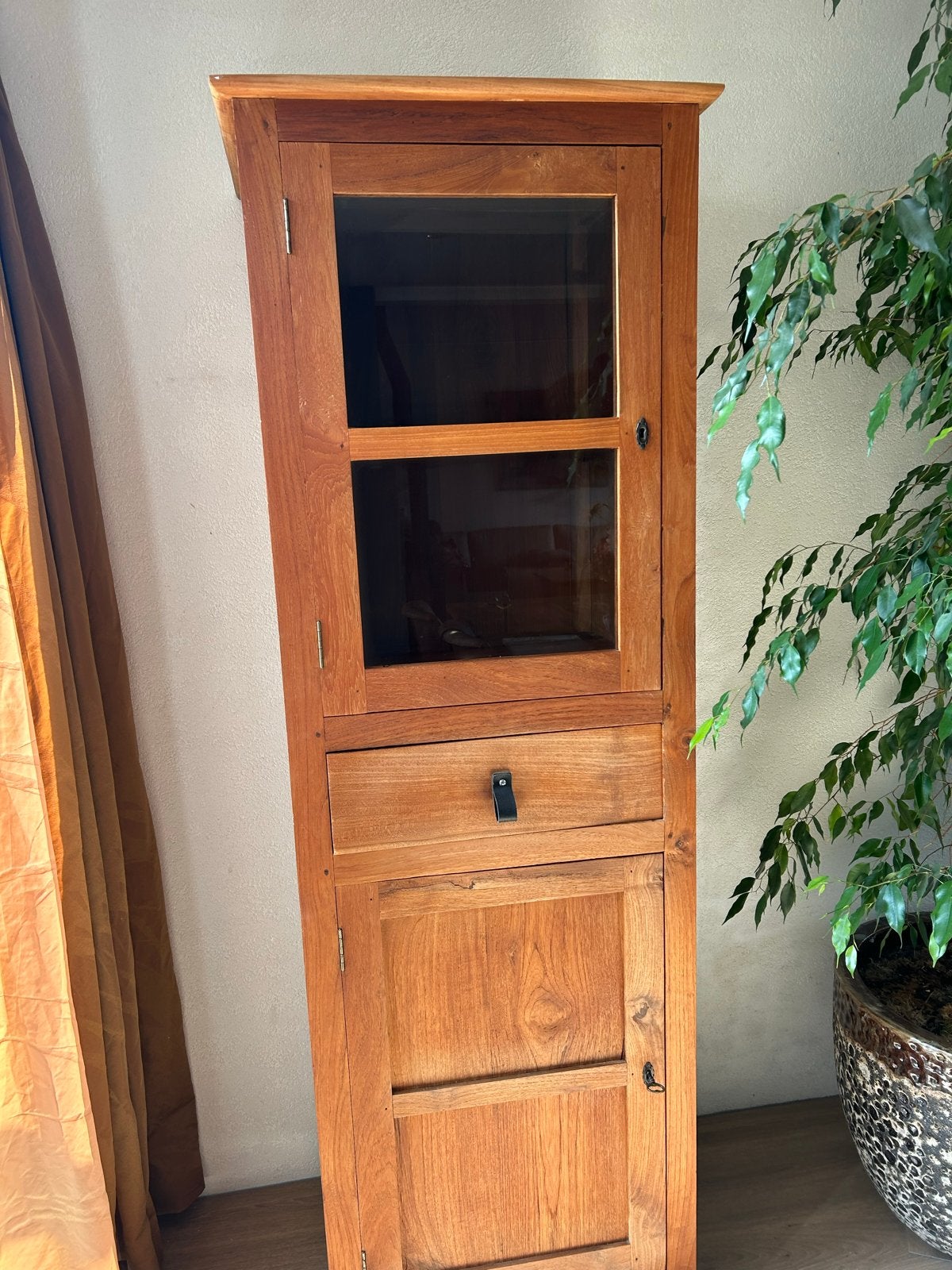 Teakhouten vitrinekast / wandkast, Huis en Inrichting, Kasten | Vitrinekasten, Ophalen, Gebruikt, Teakhout, 50 tot 100 cm