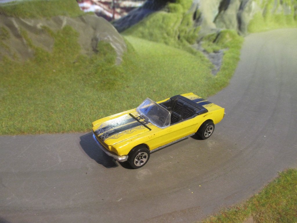 1965 Ford Mustang Convertible Hot Wheels met te openen klep, Ophalen of Verzenden, Gebruikt, Auto