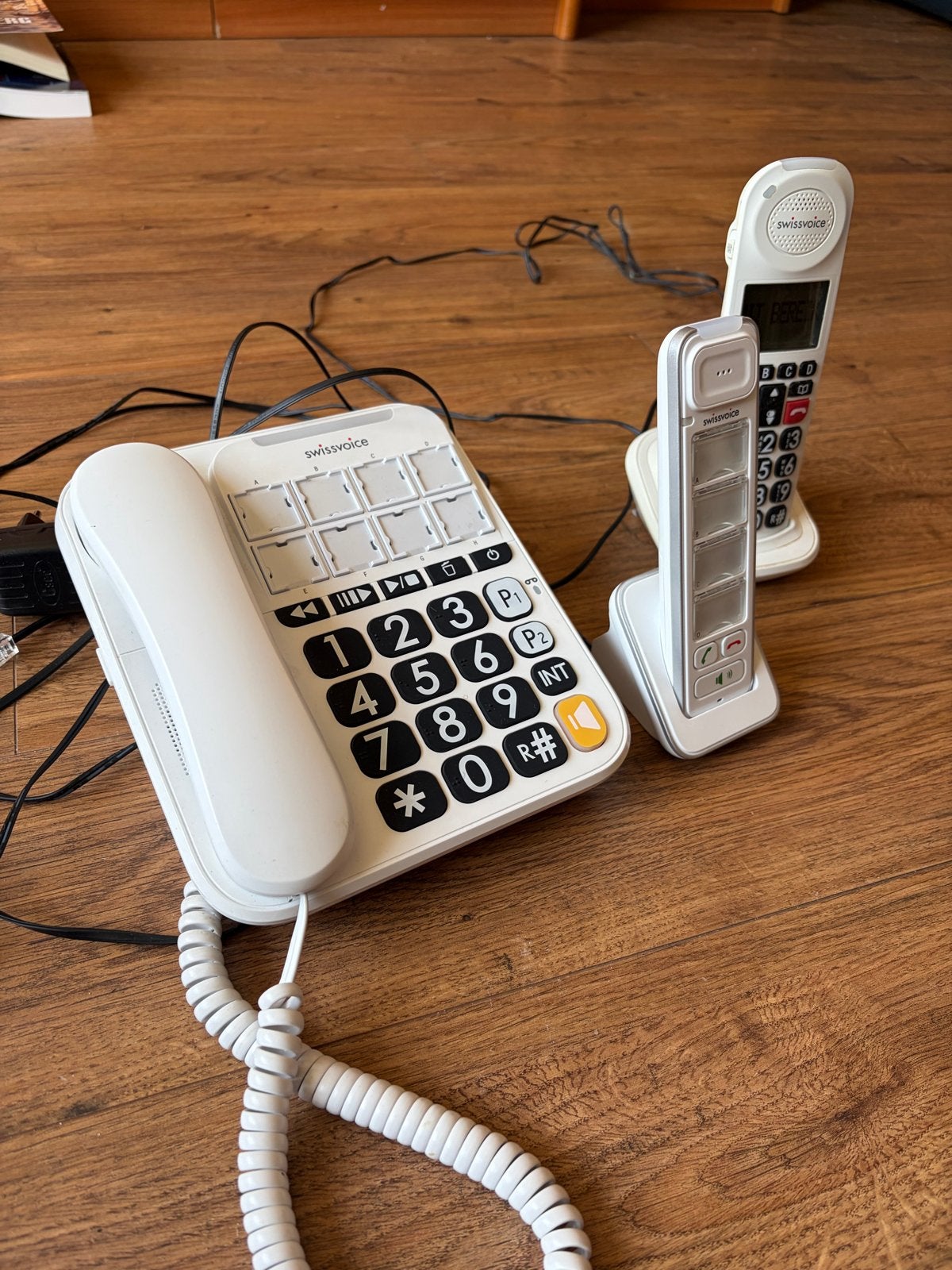Swissvoice Big Button Telefoonset met 2 Handsets, Telecommunicatie, Vaste telefoons | Handsets en Draadloos, Ophalen, Gebruikt
