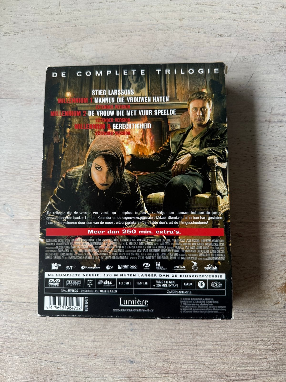 Stieg Larsson Millennium Trilogie - Complete Boxset 6 DVD's, Vanaf 16 jaar, Nederlands, Actiethriller, Ophalen of Verzenden