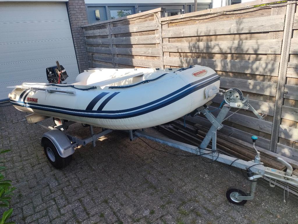 Suzumar 310/2 incl 6 pk motor en boottrailer, Watersport en Boten, Suzumar, Zo goed als nieuw, Ophalen, Polyester/glasvezel