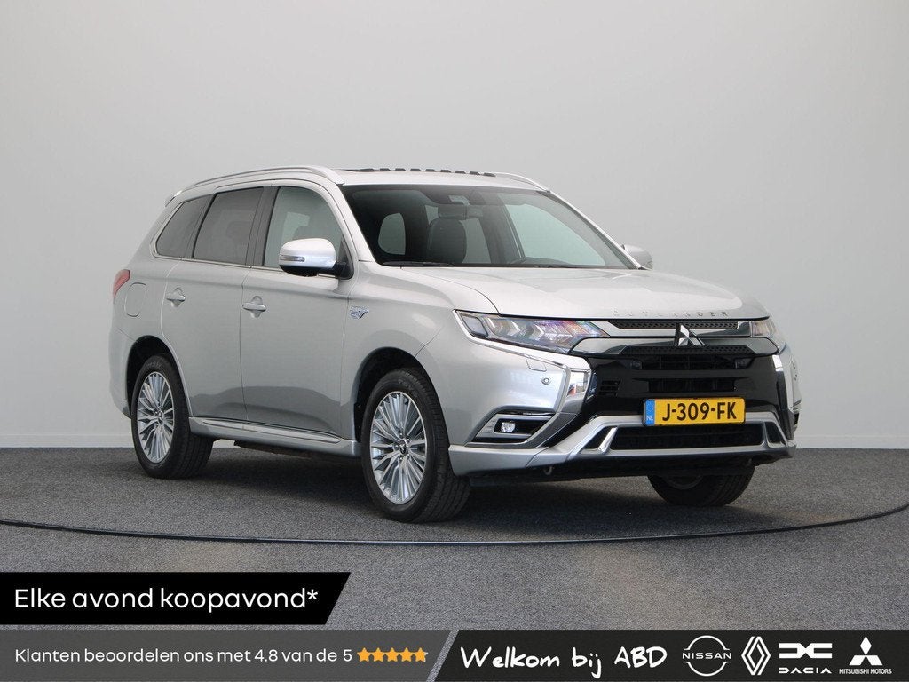 Mitsubishi Outlander 2.4 PHEV Instyle | Leder | Panorama dak