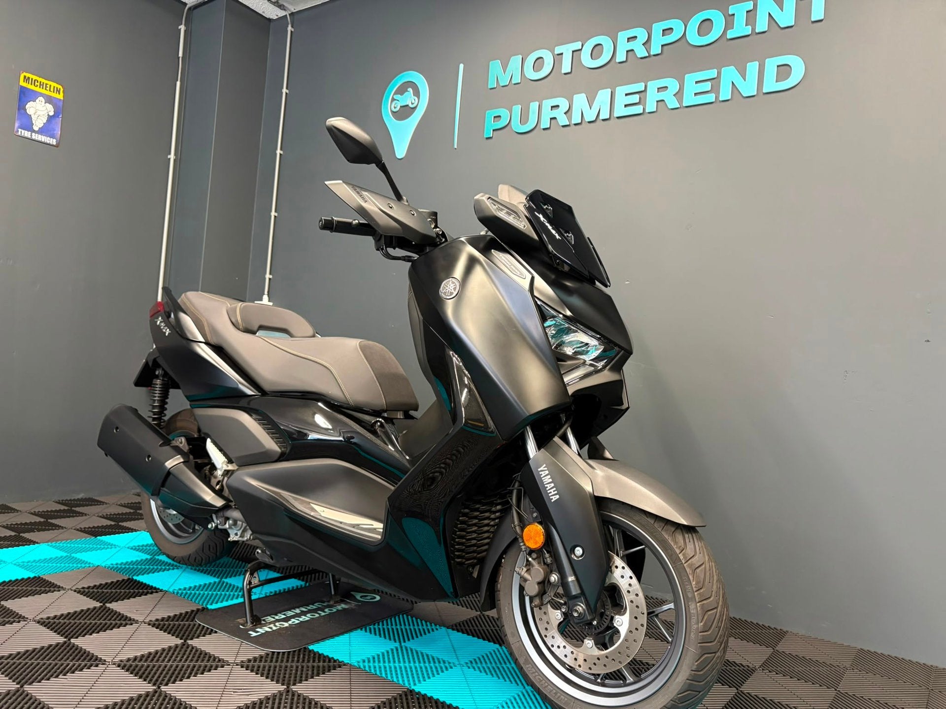 Yamaha XMAX 300 | X-MAX 300 | TECHMAX 300 | TECH MAX 300, Scooter, 292 cc, Koolhovenlaan 101
1119 NC  Schiphol-Rijk, NL, Info@yamaha-motor.nl