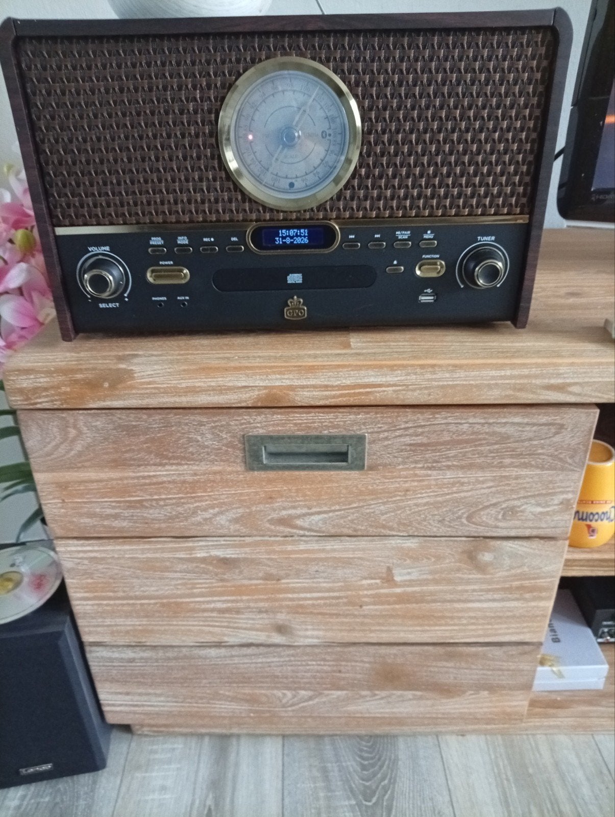 Retro Muziekinstallatie met CD-speler en Radio, Zo goed als nieuw, Microset, Cd-speler, Ophalen