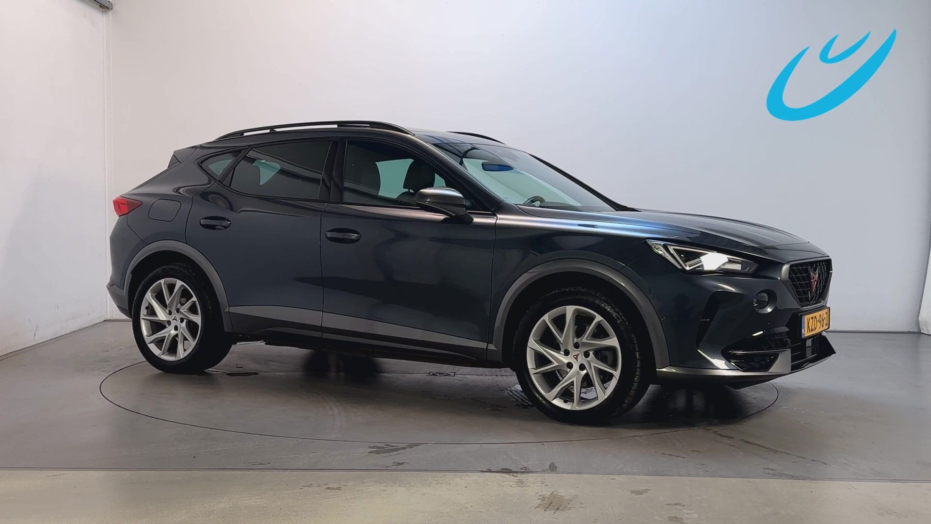Cupra Formentor 1.4 e-Hybrid Business Camera Panoramadak Sfe, Auto's, Dealer onderhouden, Gebruikt, 4 cilinders, Leder en Stof