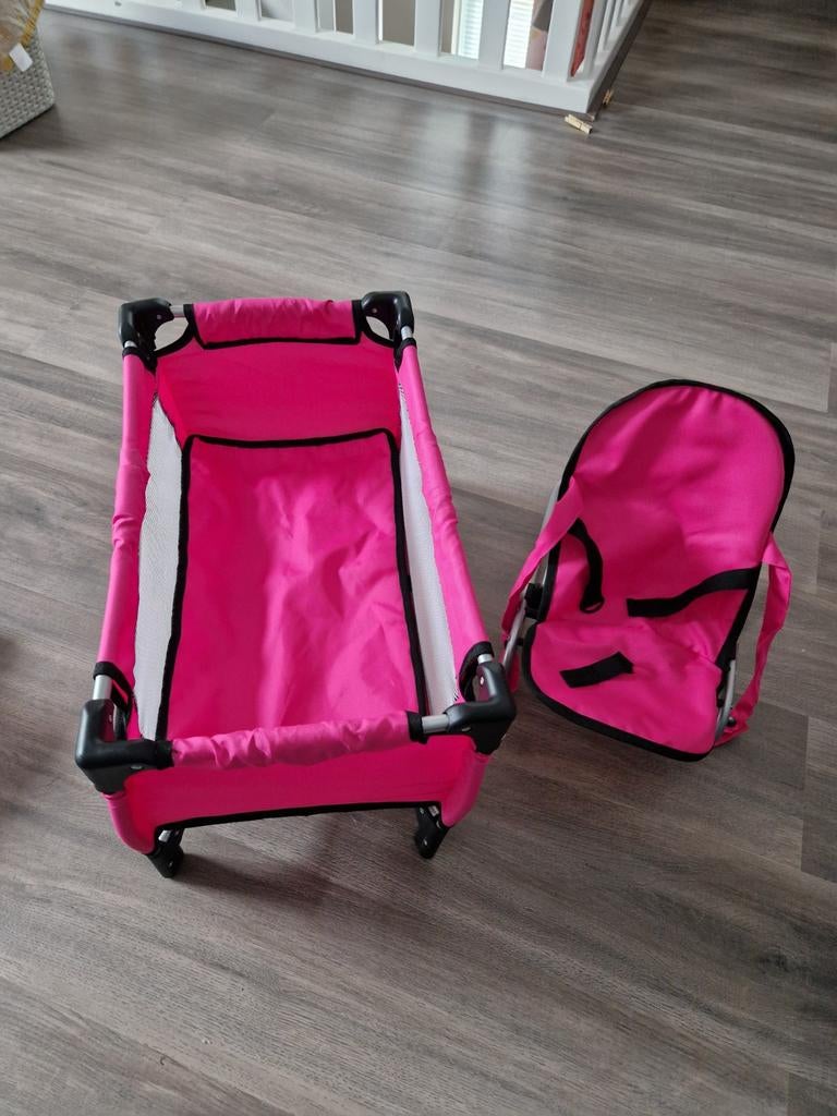 Poppen Reiswiegje met wipstoeltje, Ophalen of Verzenden, Zo goed als nieuw, Babypop