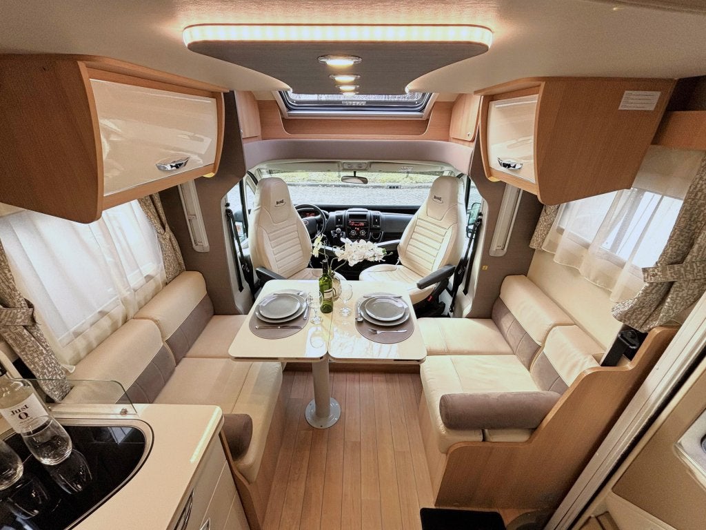 McLouis MC4 481 G QUEENSBED HEFBED FACE TO FACE XXL GARAGE, Caravans en Kamperen, Fiat, 7 tot 8 meter, Bedrijf, Half-integraal