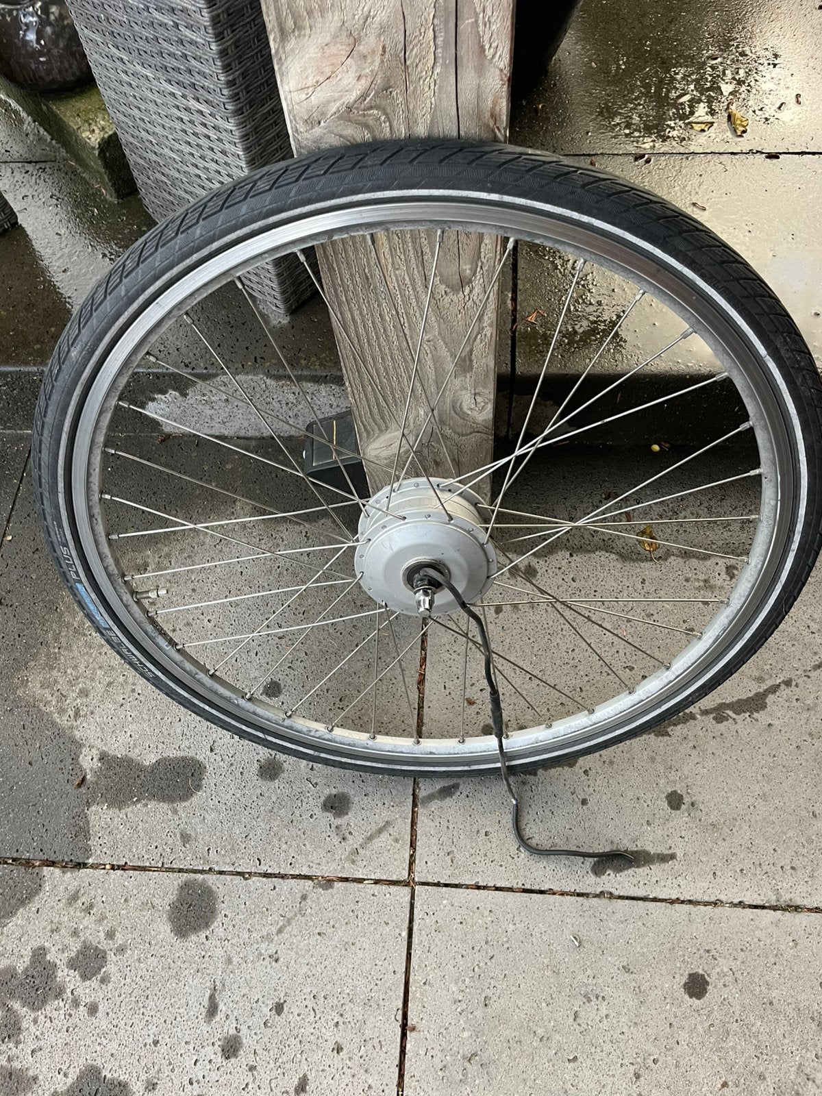 RIH voorwiel met prima motor 28 inch, Fietsen en Brommers, Gebruikt, Overige materialen, Ophalen, Elektrische fiets