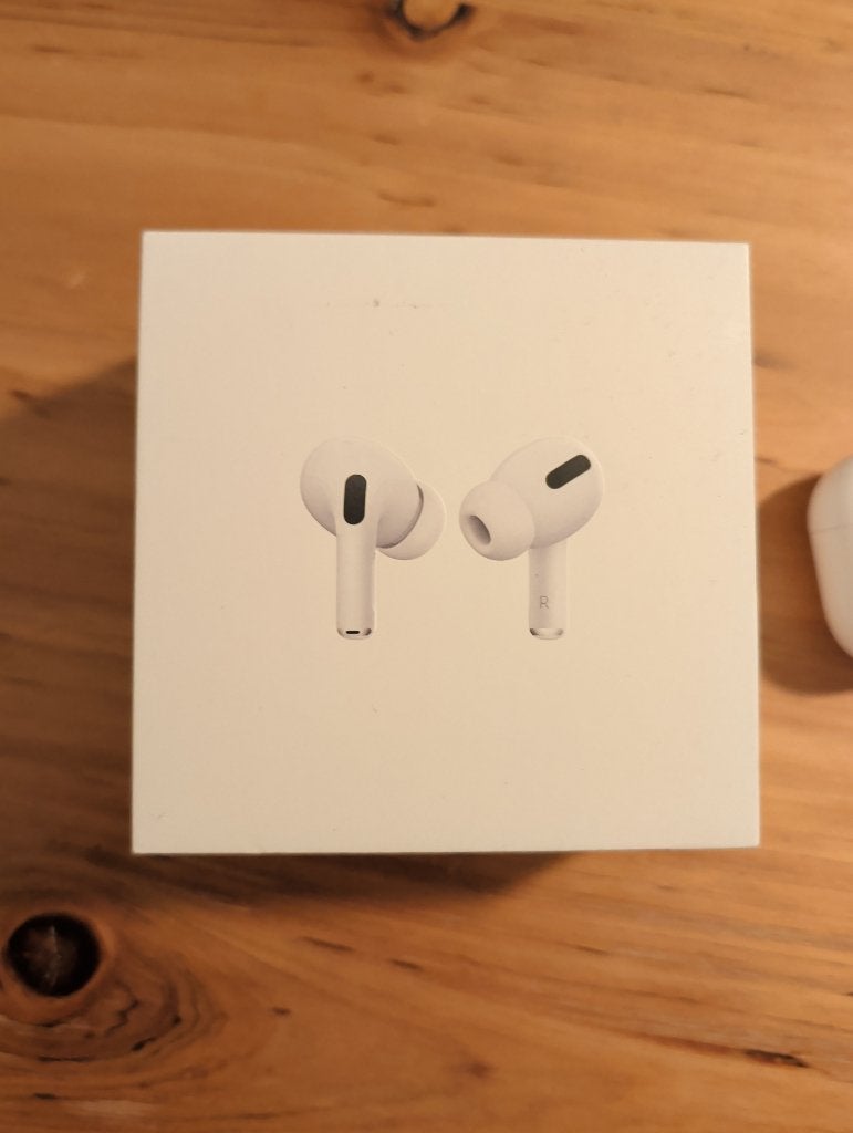 Apple AirPods Pro (1. Generation, MagSafe Ladecase) -Weiß