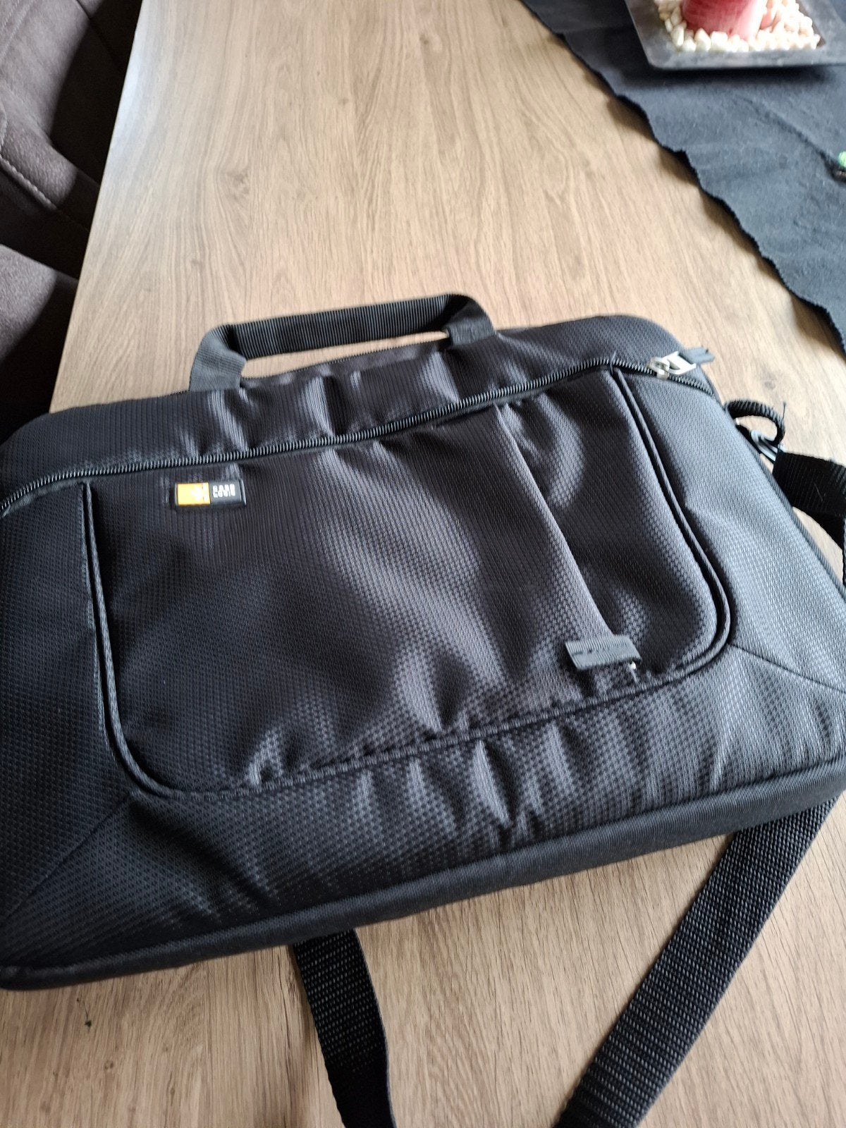 Case Logic laptoptas / schoudertas / rugtas, Ophalen, 17 inch of meer, Zo goed als nieuw