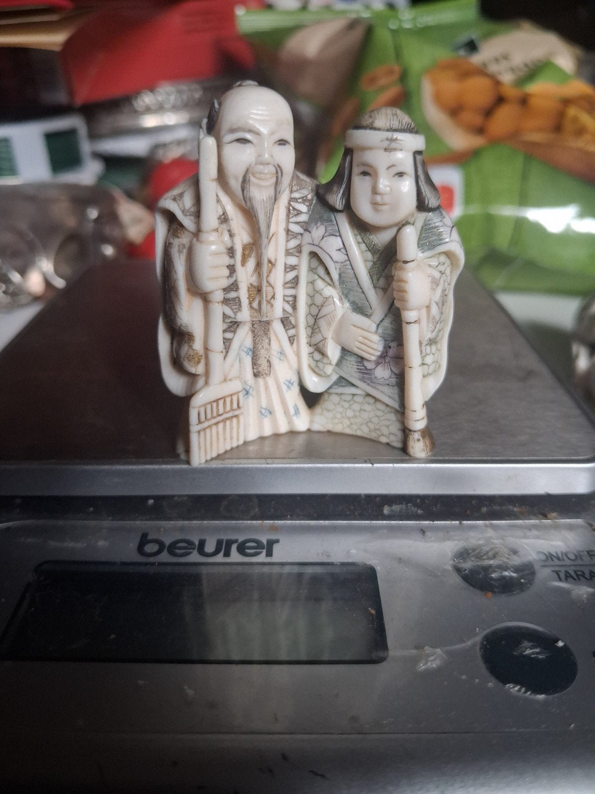 netsuke meiji periode, Verzenden