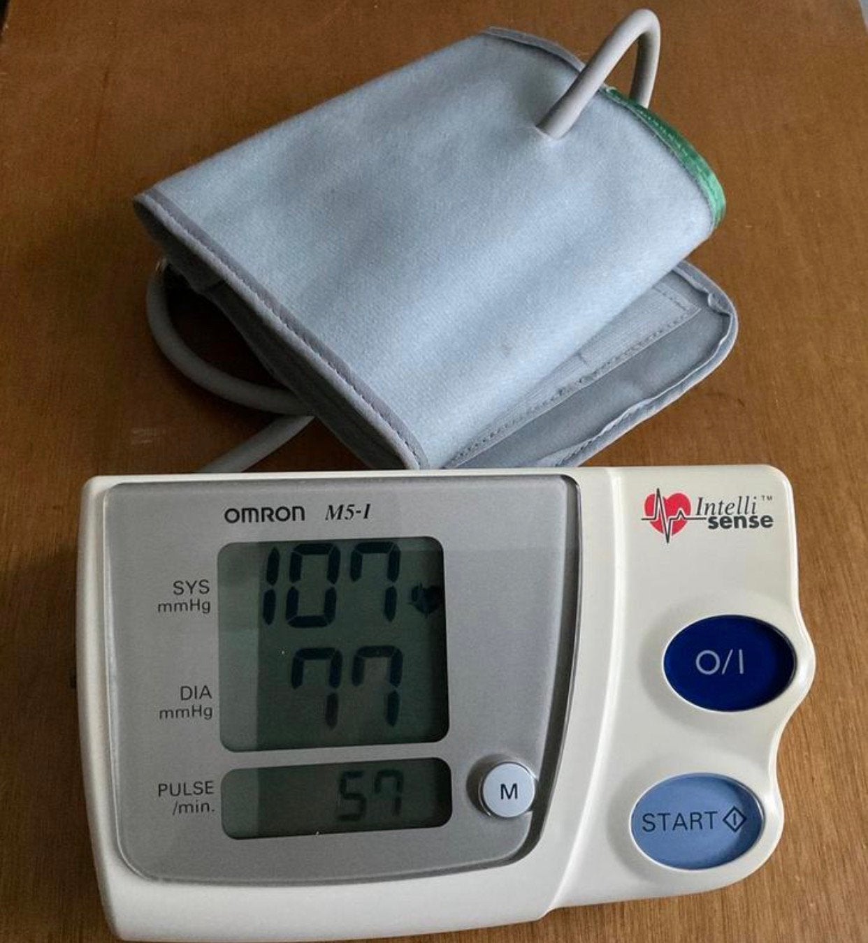Omron bloeddrukmeter M5, Diversen, Ophalen of Verzenden, Zo goed als nieuw