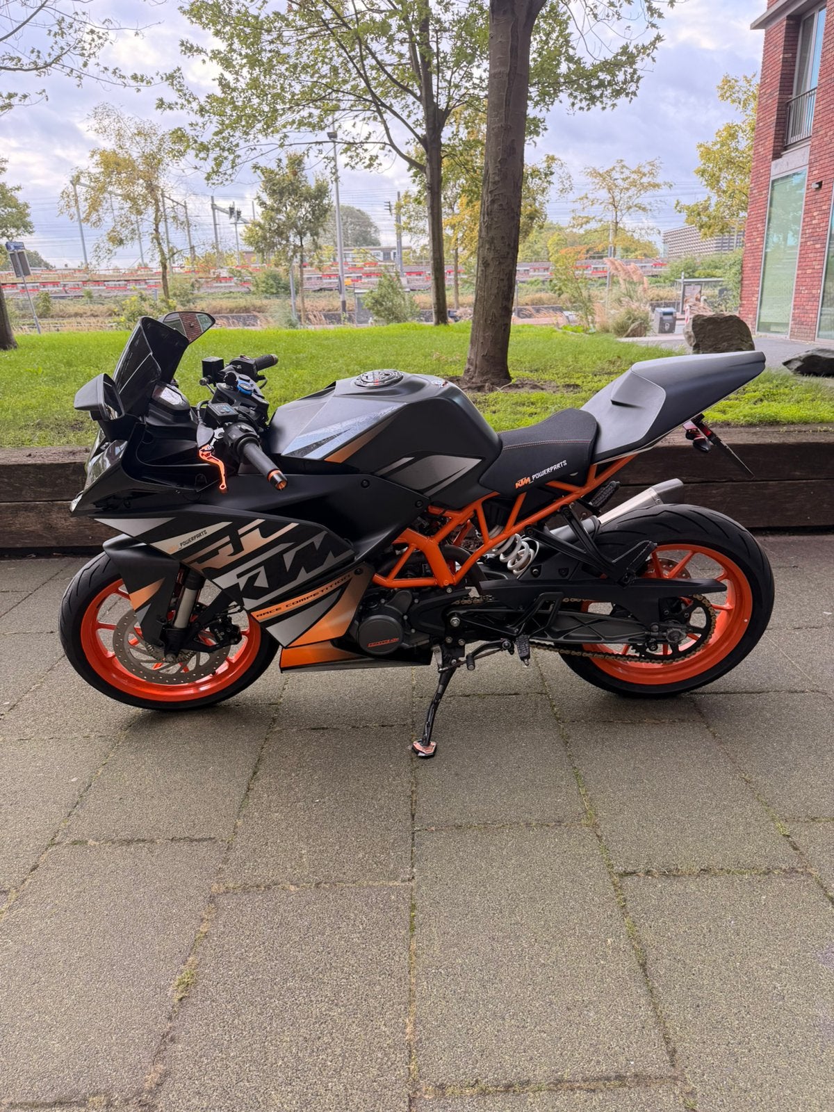 KTM RC 125cc 2016 24.000km altijd goed onderhouden, Occasion, Super Sport, Particulier, 125 cc