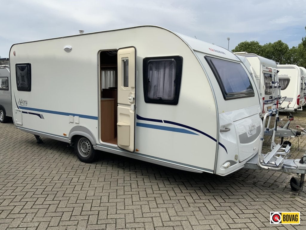 Adria Adora 512 UP, Caravans en Kamperen, Rondzit, Bedrijf, Tot en met 4, 1000 - 1250 kg