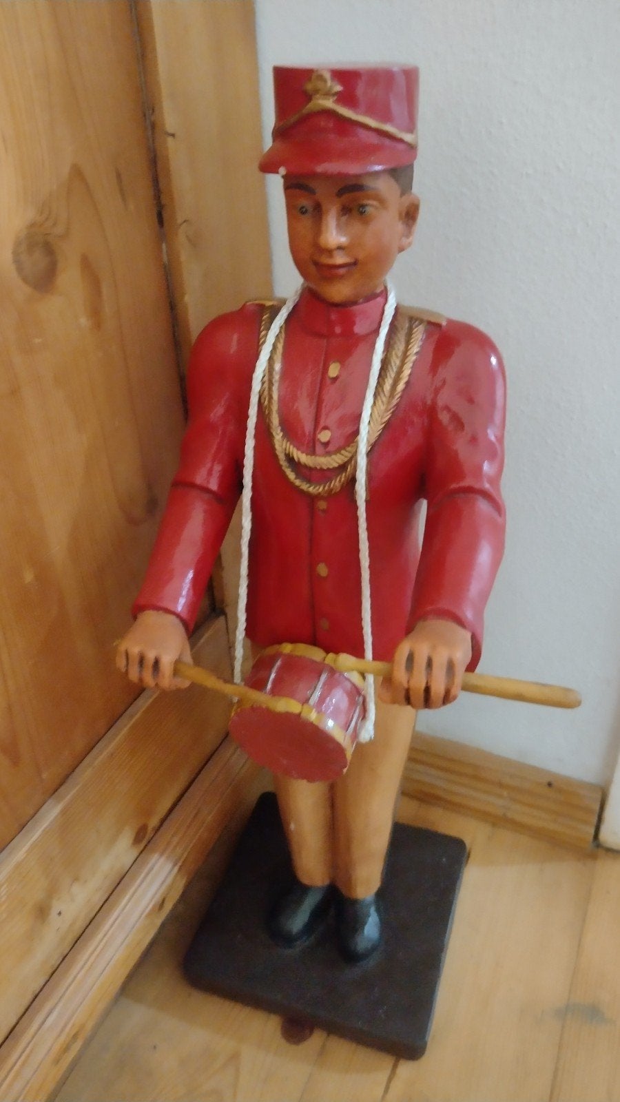 Oude Polystoon Tamboerijn Speler Beeld - Decoratief, Ophalen of Verzenden