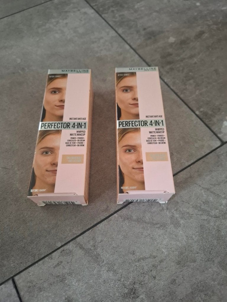 2 nieuwe Maybelline Instant Age Rewind Perfector (advr 294), Overige kleuren, Gehele gezicht, Nieuw, Ophalen of Verzenden