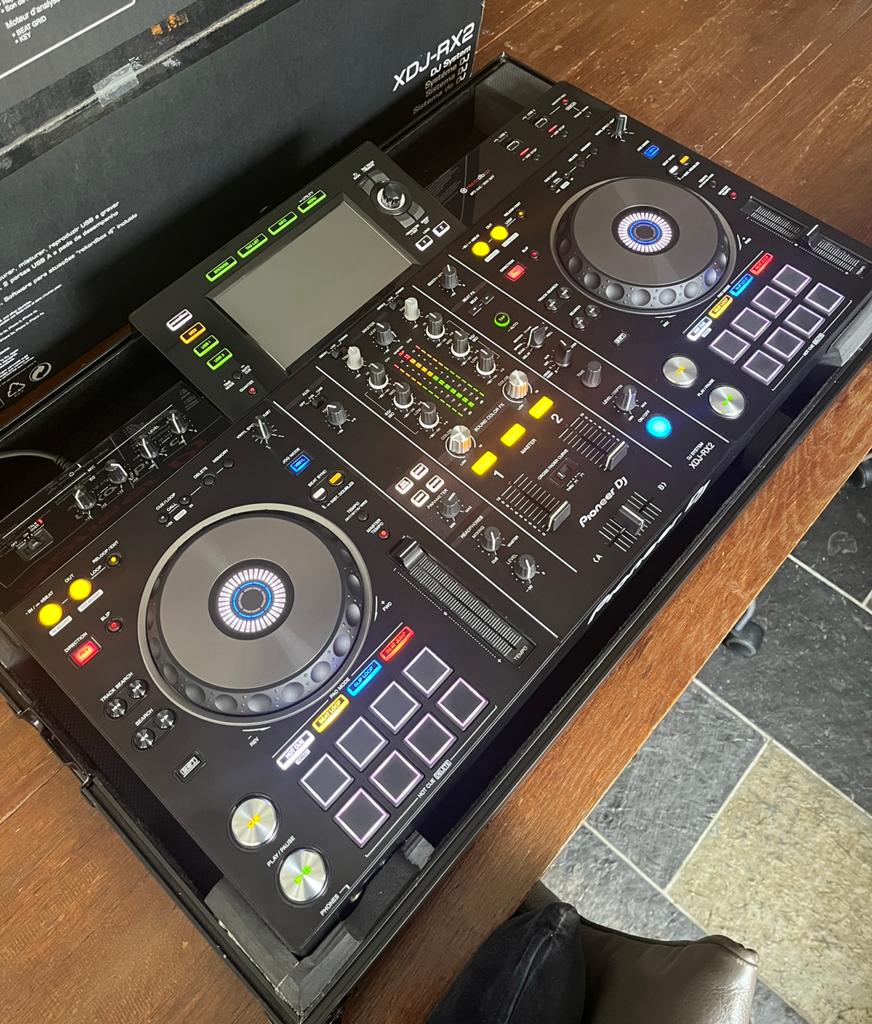 Pioneer XDJ-RX2 + flightcase, Ophalen, Zo goed als nieuw, Dj-set, Pioneer