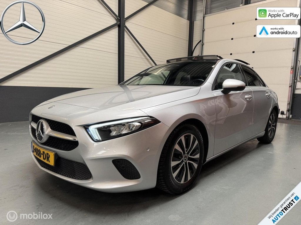 Mercedes A-klasse 200 Luxury 163PK Pano|LED|MBUX|NL-Auto, Auto's, Mercedes-Benz, Gebruikt, 4 cilinders, Automatische klimaatregeling