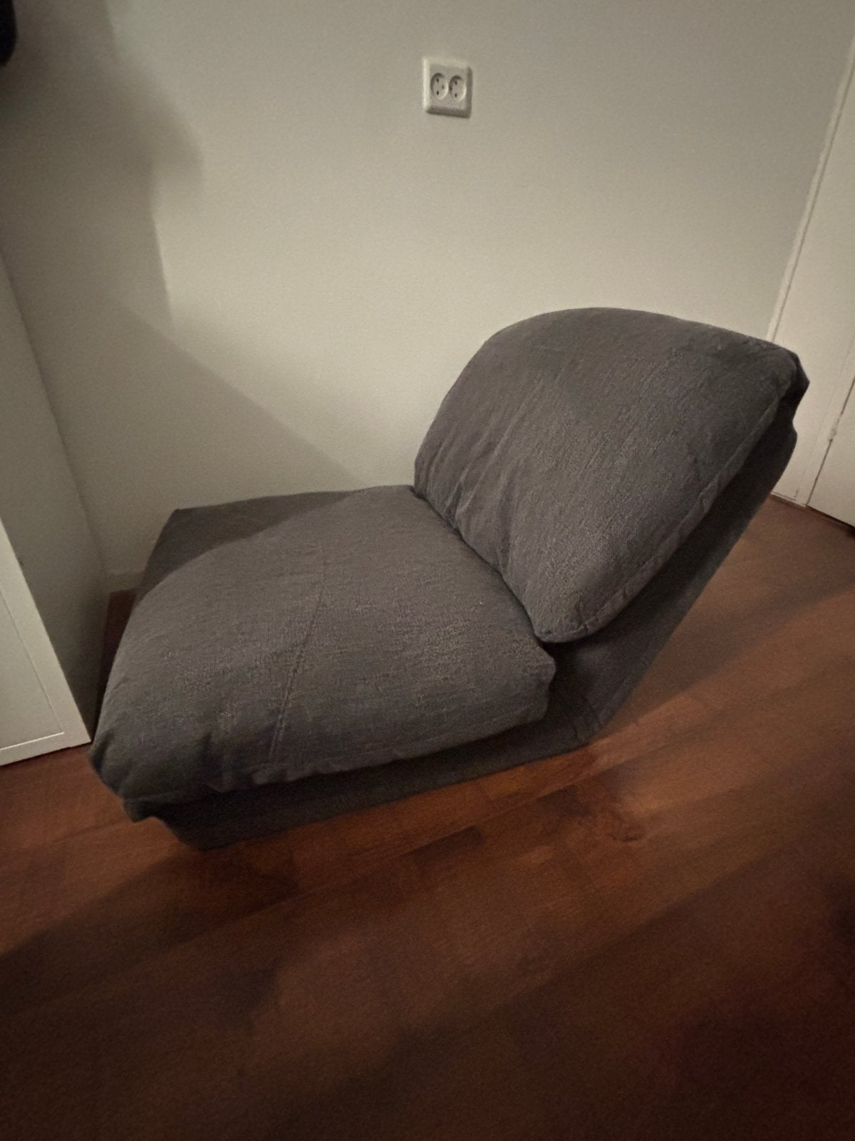 JYSK VEGGER slaapfauteuil grijs, Ophalen, Eenpersoons, Zo goed als nieuw, Overige maten