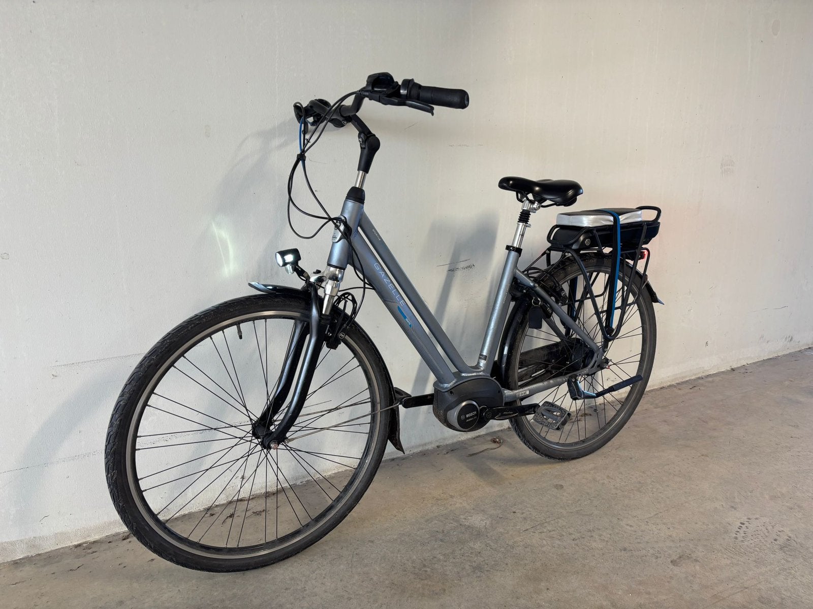 Gazelle Vento C7 HMB Bosch ActiveLine 400W 49cm Nette Staat!, 47 tot 51 cm, Ophalen of Verzenden, Zo goed als nieuw, Gazelle
