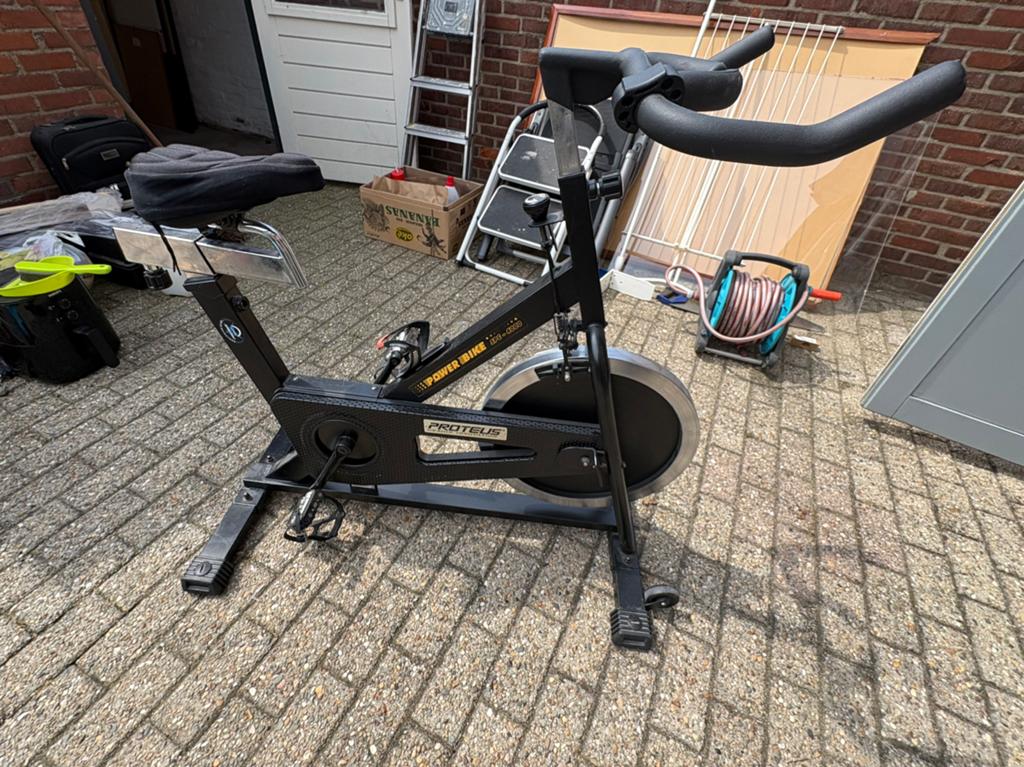 Spinning fiets, Ophalen, Overige materialen, Gebruikt, Spinningfiets