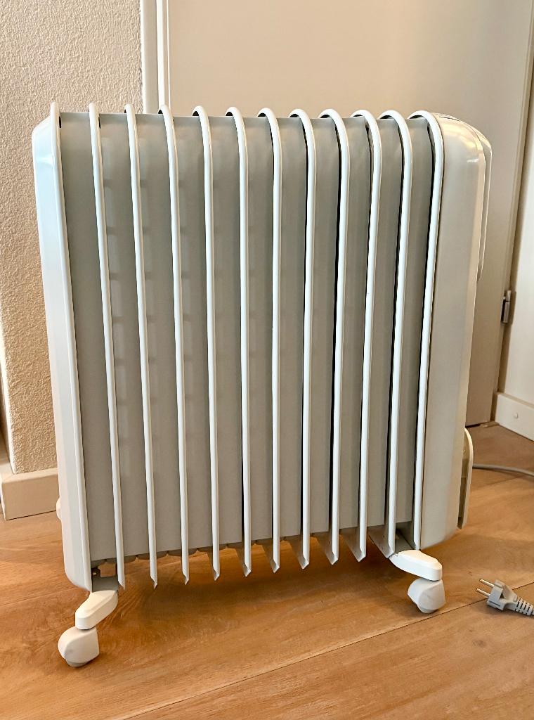 Nette elektrische radiator Delonghi Vento., Ophalen, 30 tot 80 cm, Radiator, Minder dan 60 cm