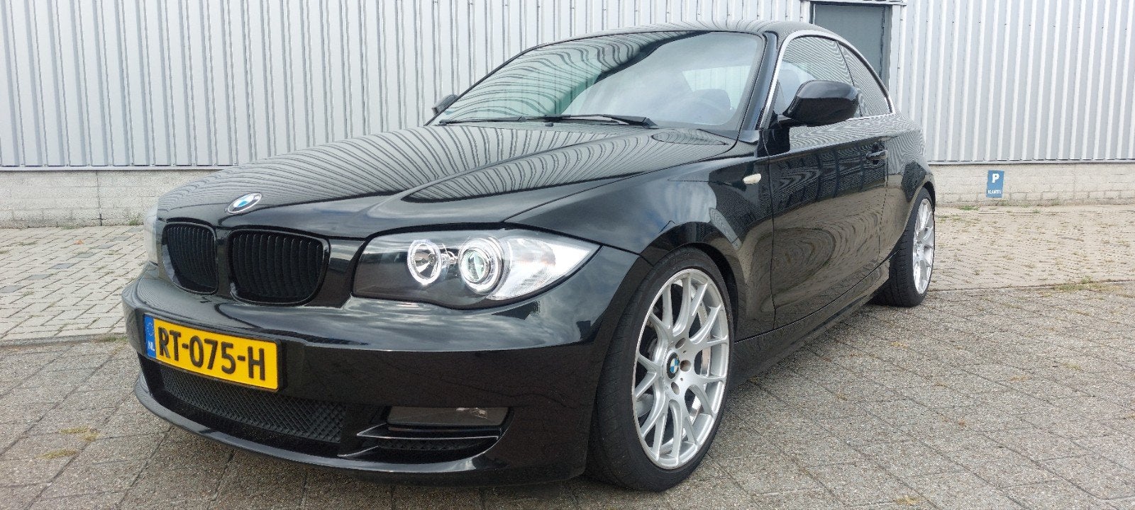 BMW 1-Serie 2.0 120I Coupe 2010 Zwart revisie motor, Auto's, 1-Serie, 1995 cc, 4 cilinders, 4 stoelen