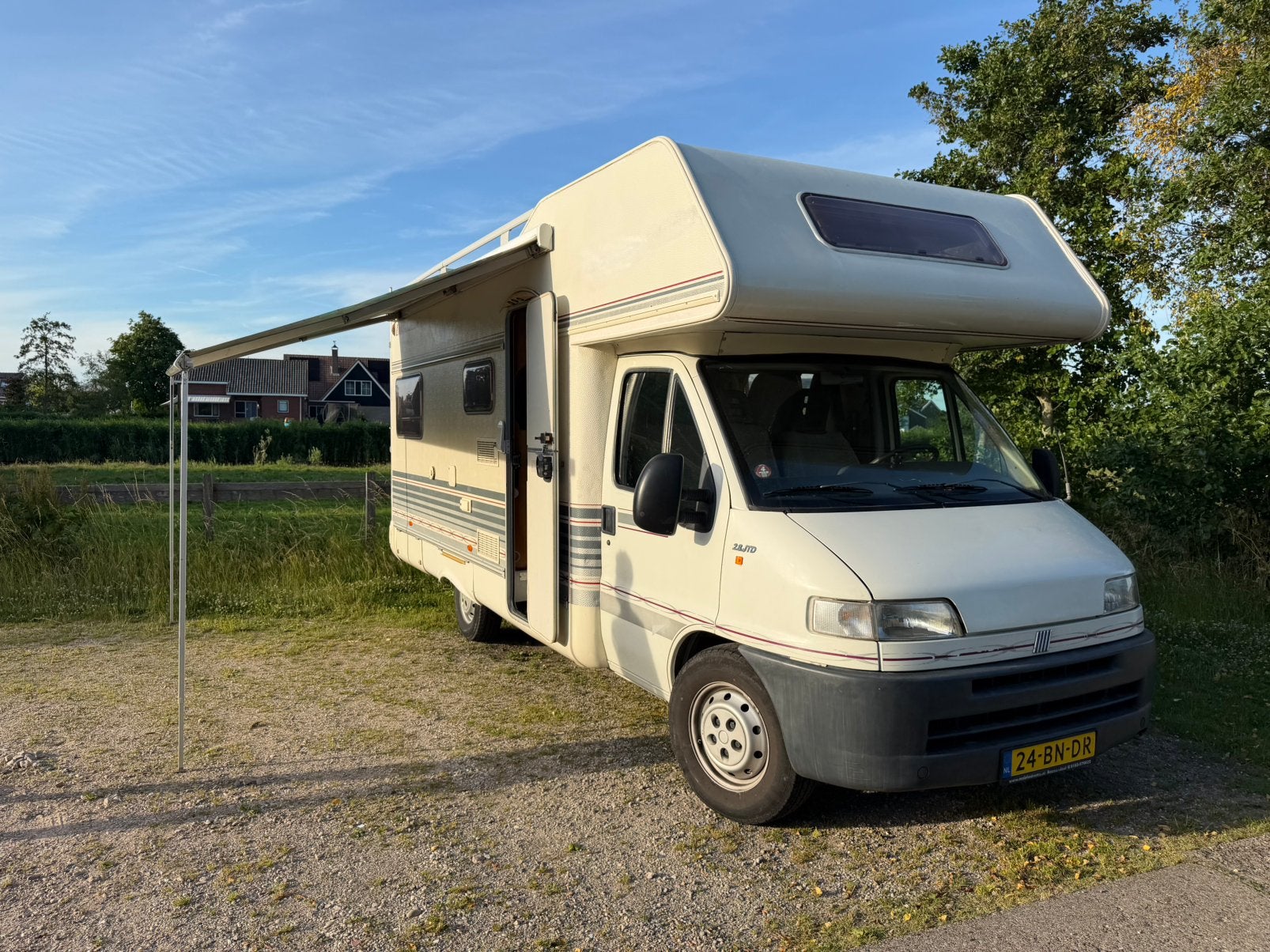 LMC Liberty 230 Alkoof | 2.8 JTD | 5 Persoons | APK juni ‘27, Caravans en Kamperen, Campers, Luifel, Alkoof, Fiat, Particulier